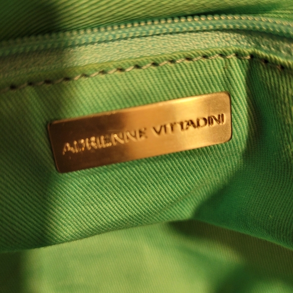 Adrienne Vittadini ostrich leather cowhide handbag - Picture 6 of 10